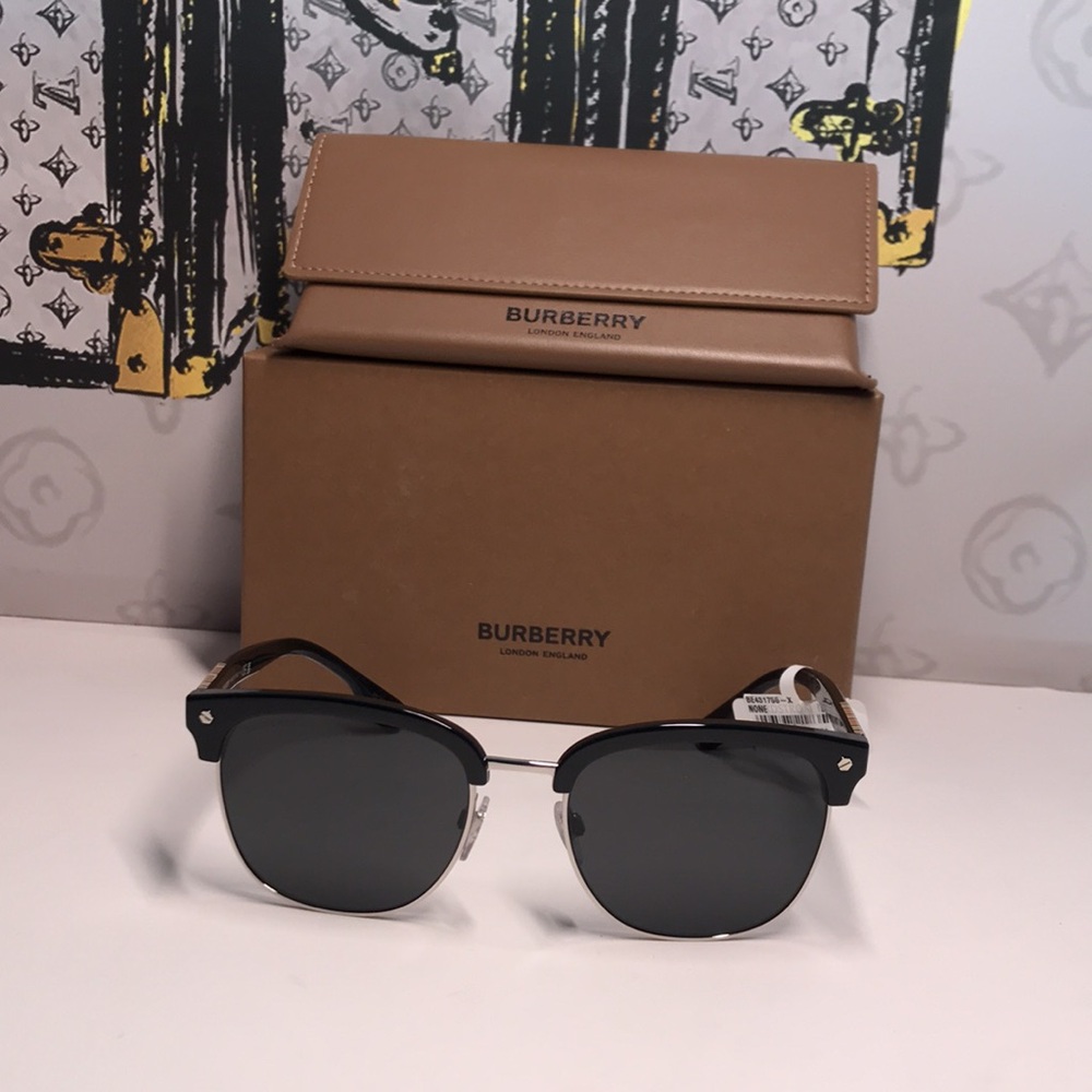 New Authentic Burberry BE4317 8351 Sunglasses - Picture 3 of 15
